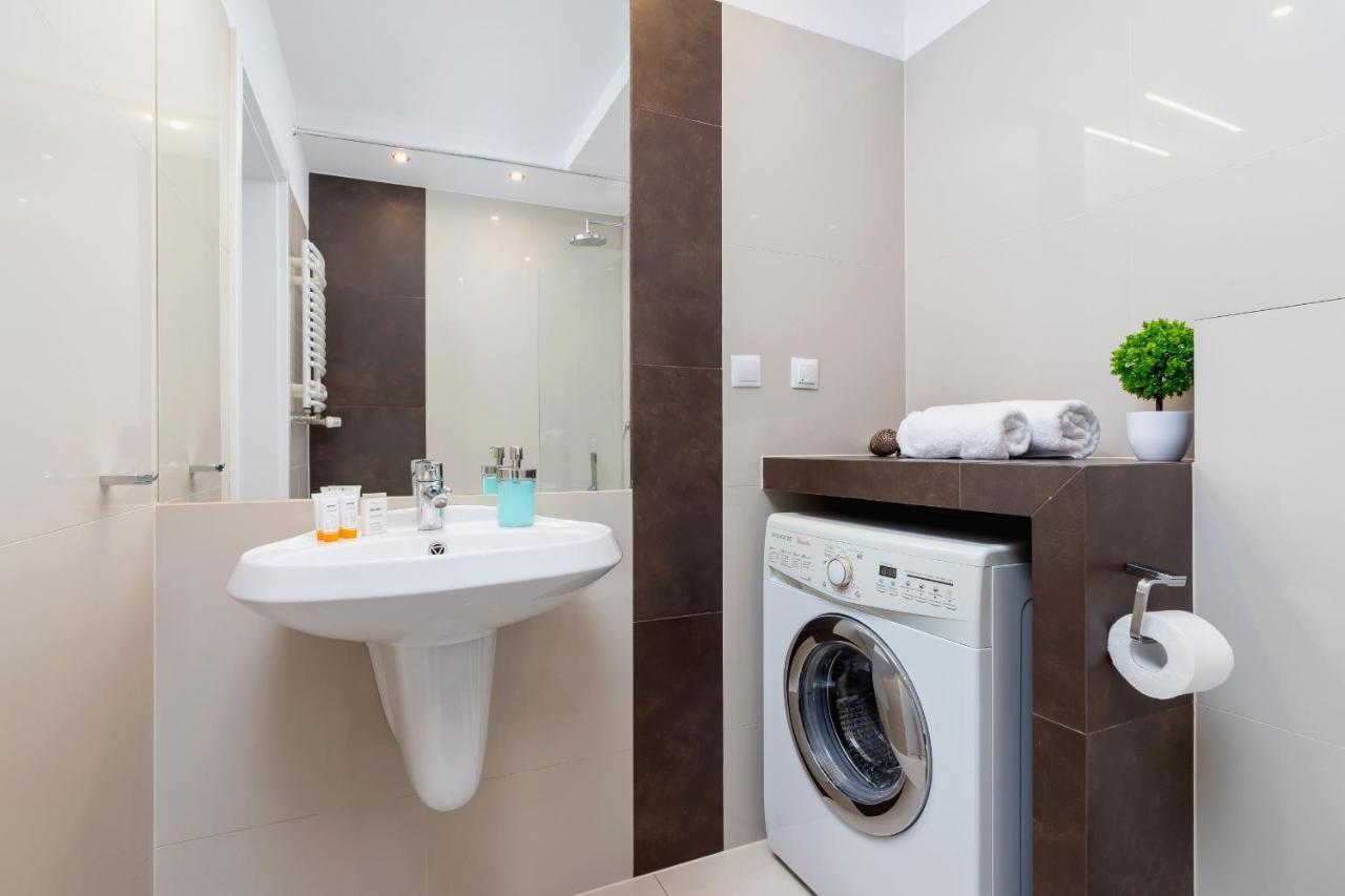 Apartment Lobzowska Cracow By Noclegi Renters Krakkó Kültér fotó
